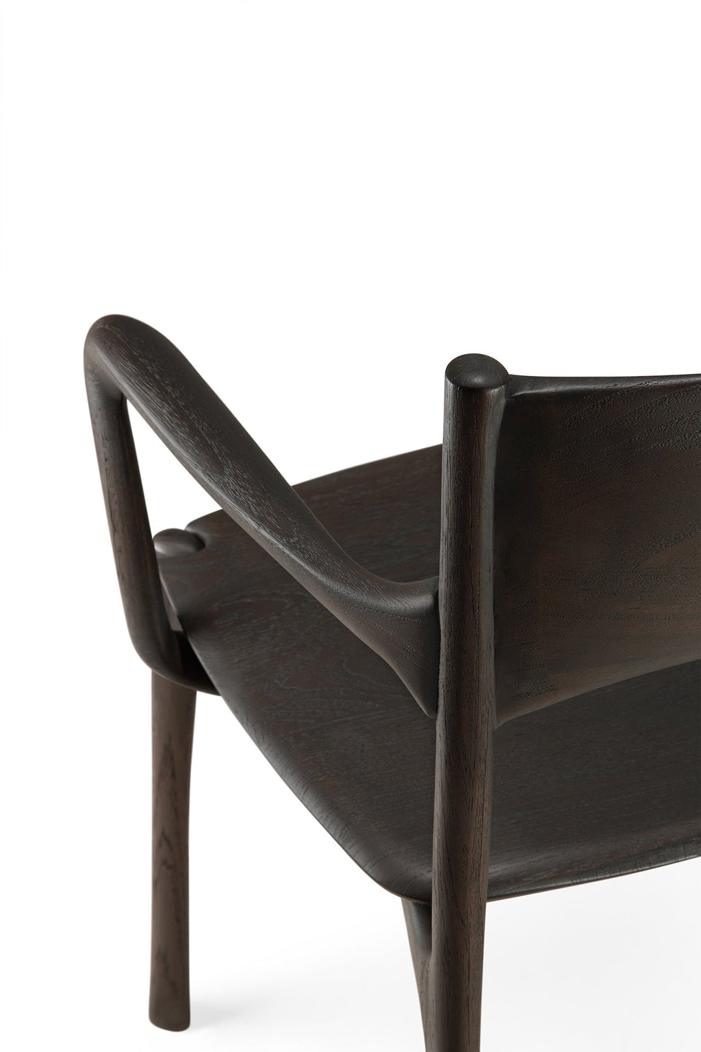 Chaise de salle à manger en teck naturel avec accoudoirs et grain organique travaillé à la main pour salles à manger