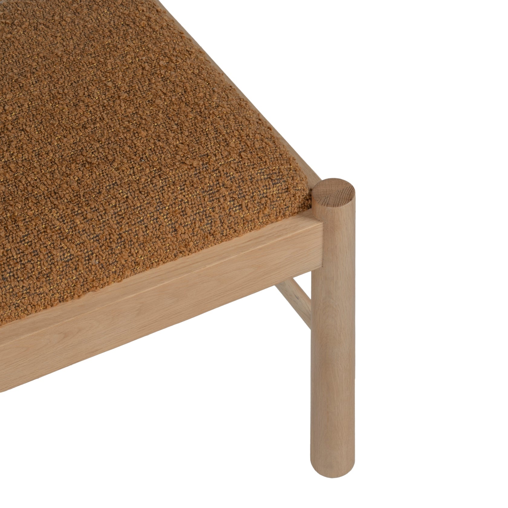 Chaise de salle à manger contemporaine en chêne et bouclette avec palette sculpturale effet marbre pour salles à manger