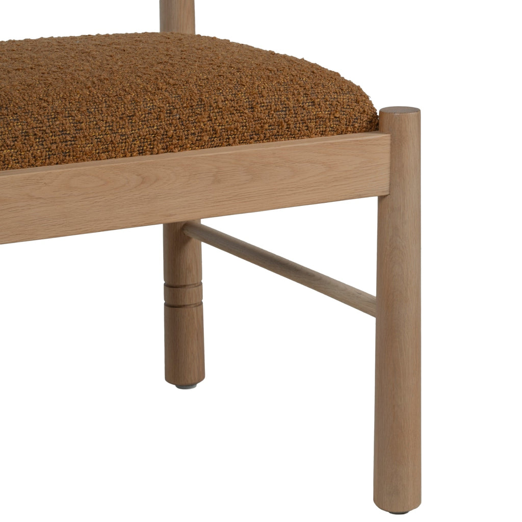 Chaise de salle à manger contemporaine en chêne et bouclette avec palette sculpturale effet marbre pour salles à manger
