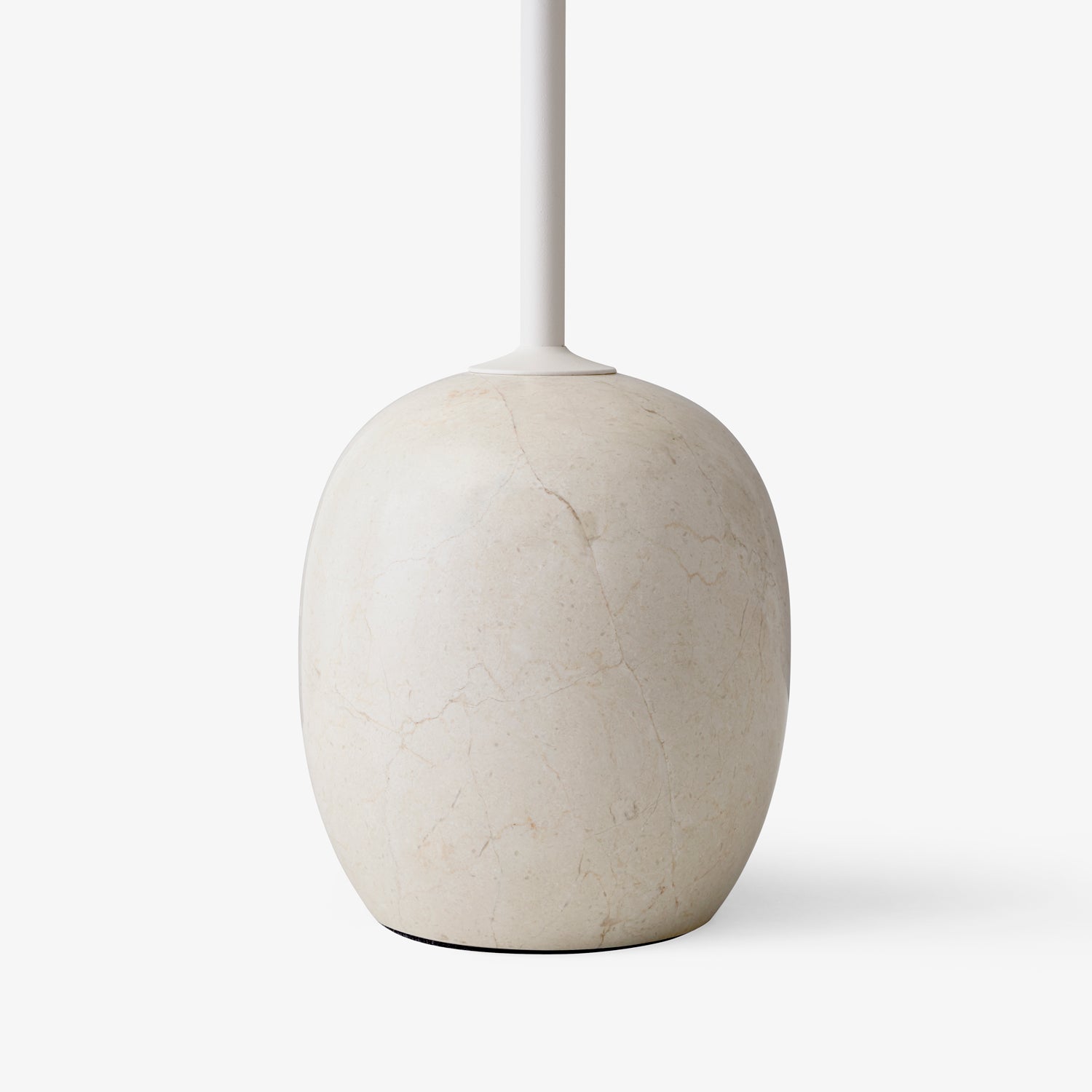 Table d'appoint minimaliste en marbre et acier avec silhouette sculpturale ovale pour salons