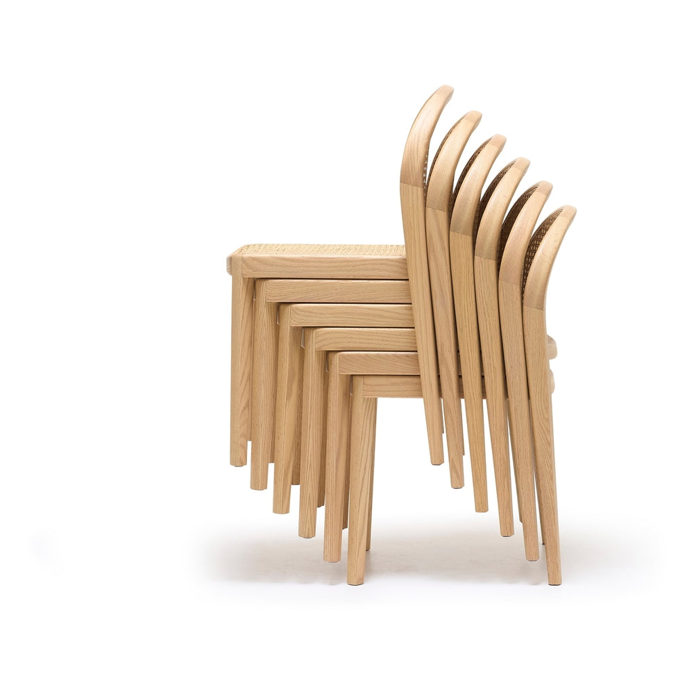 Chaise de salle à manger en chêne architectural et rotin avec silhouette arquée emblématique pour salles à manger