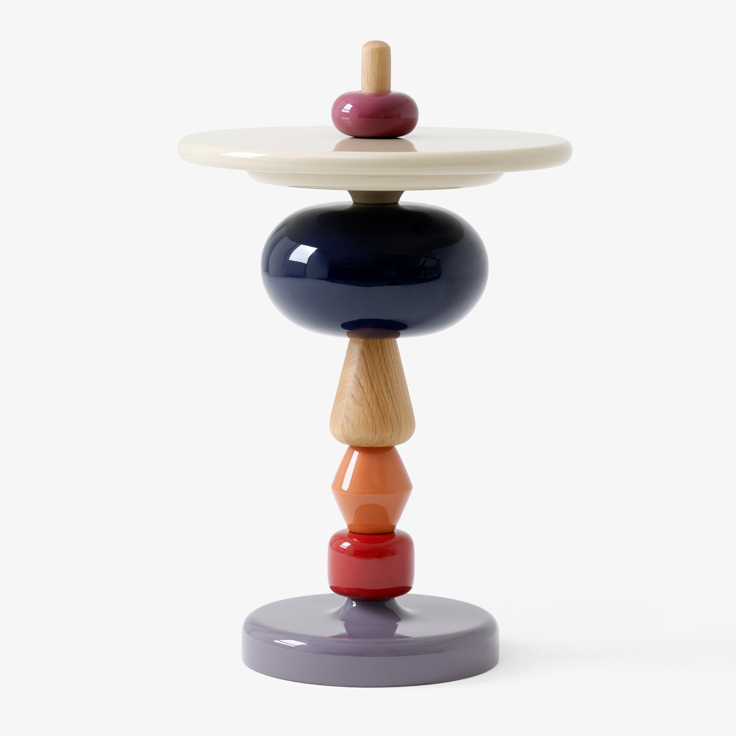 Table d'appoint nordique modulaire en bois avec hauteur et forme personnalisables pour les salons
